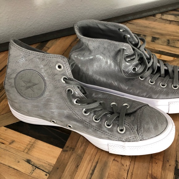 grey suede converse womens